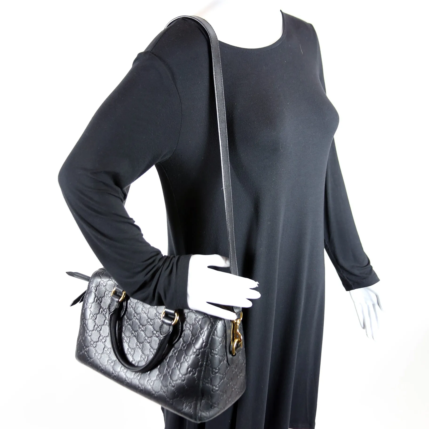 453573 Guccissma Boston Black