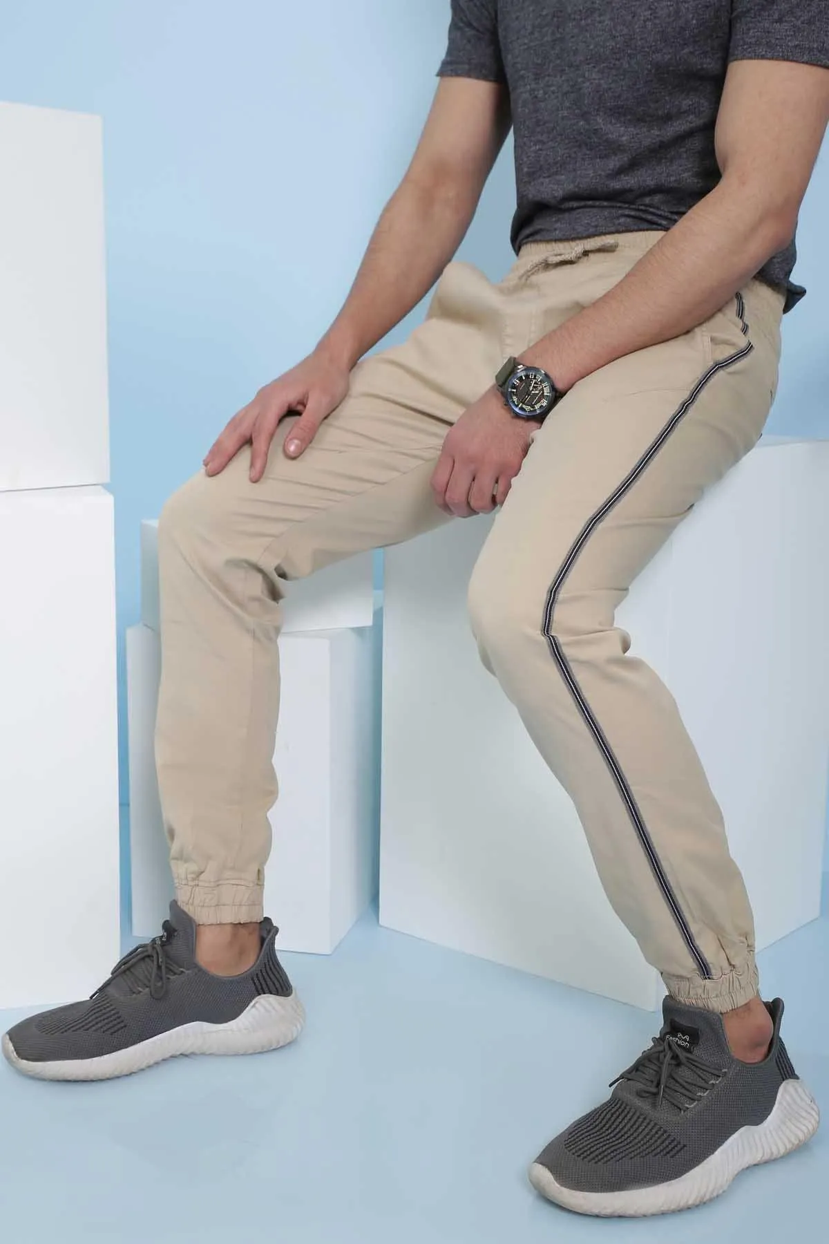CASUAL TROUSER SLIM FIT LIGHT KHAKI