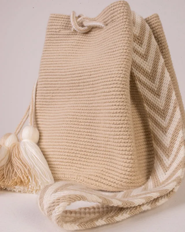 Chila Bags Nina Handwoven Shoulder Bucket Vegan Bag - Beige