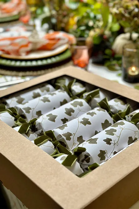 Christmas Crackers with 'Ivy' Print and Green Velvet Bows, Box of 6 (UK ONLY)