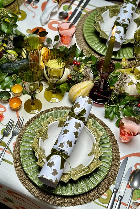Christmas Crackers with 'Ivy' Print and Green Velvet Bows, Box of 6 (UK ONLY)