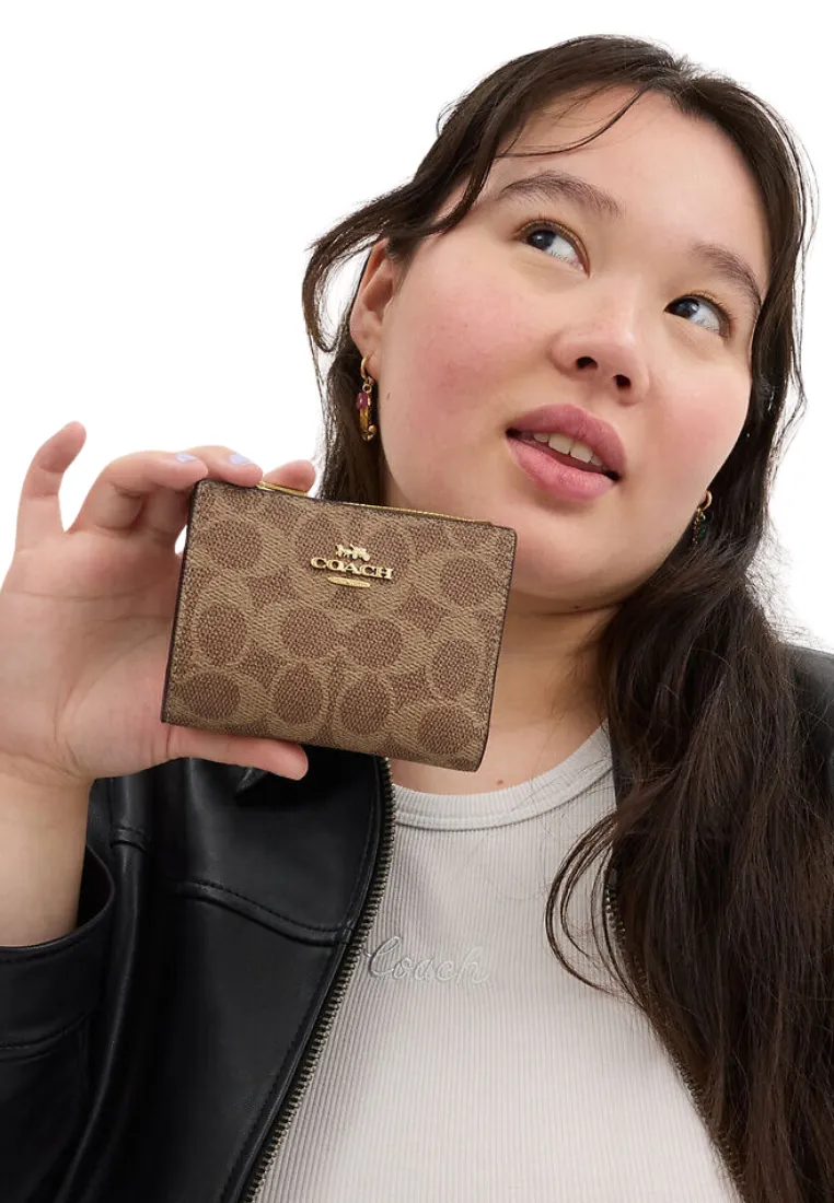 Coach Billfold Wallet Signature Canvas In Tan Brown CW803