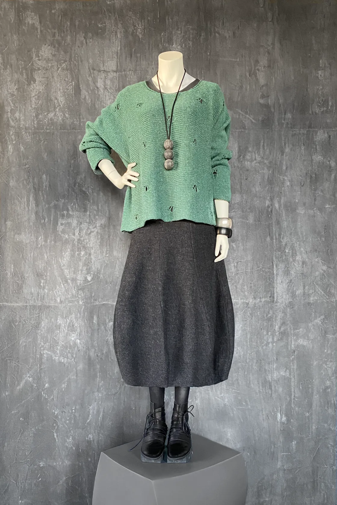 EC Ike Skirt in Anthra