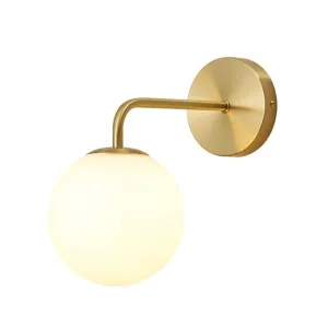 Gulla | Brass Wall Lamp