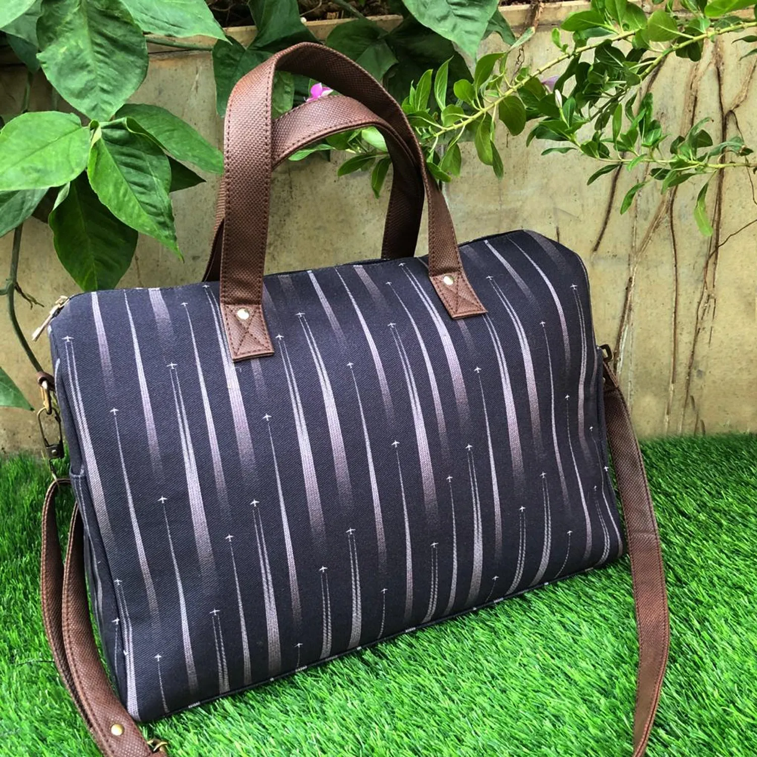 Jet-Setter Weekend Duffle Bag
