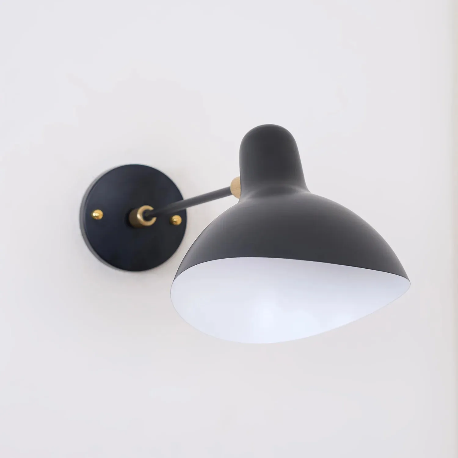 Mantis Wall Lamp