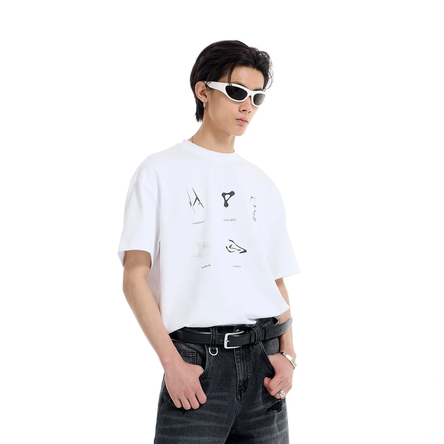Model Graphic Casual Tee