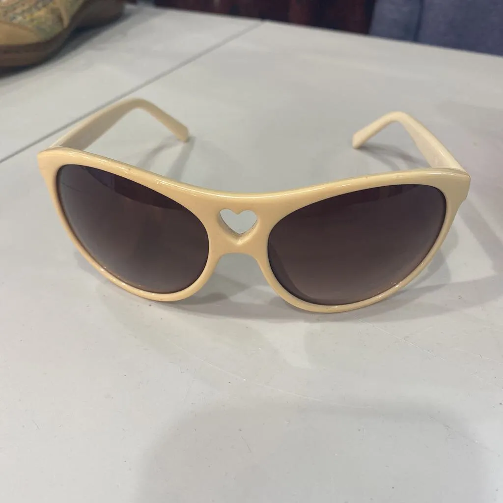 Moschino heart sunglasses