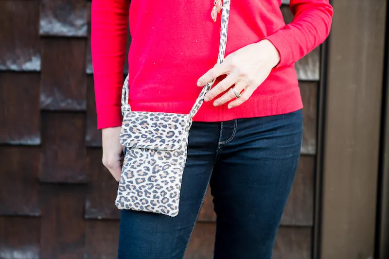 Penny Phone Bag: Leopard