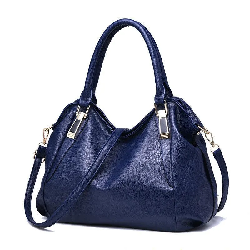 Stylish Bucket Bag with Checkered Pattern