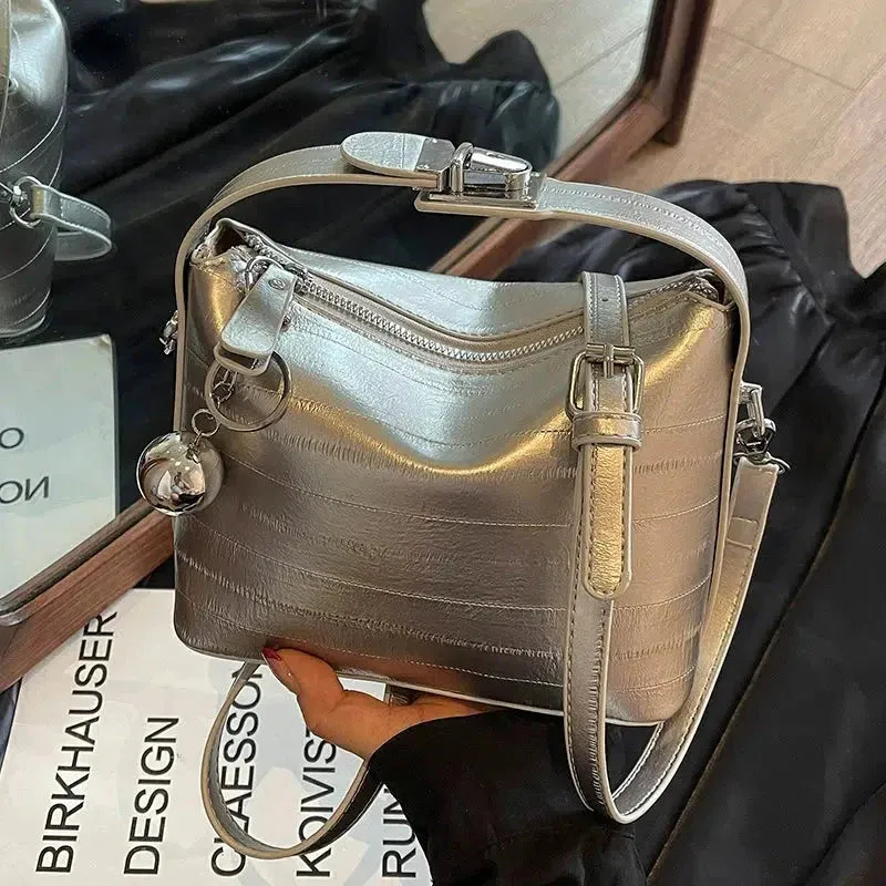 Vvsha Chain Accents Trendy Shoulder Bag